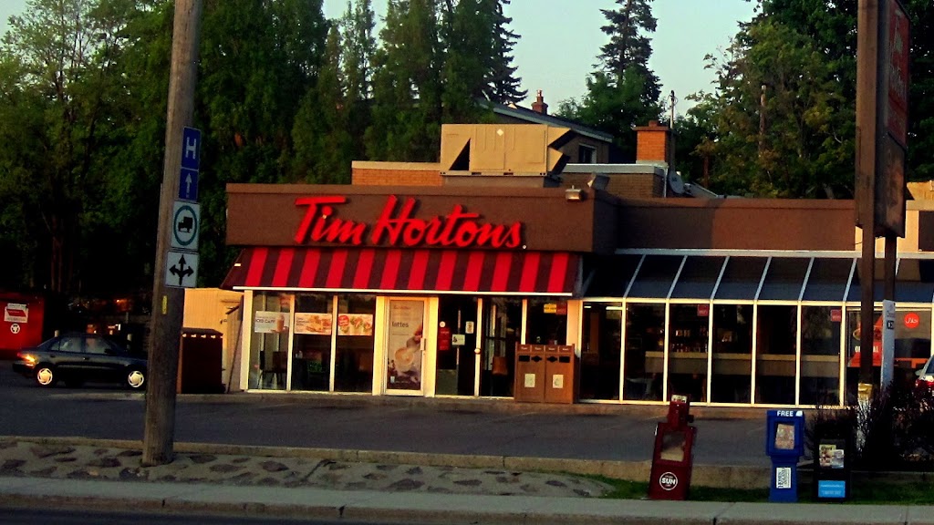 Tim Hortons | 1611 Bank St, Ottawa, ON K1V 7Y8, Canada | Phone: (613) 260-1440