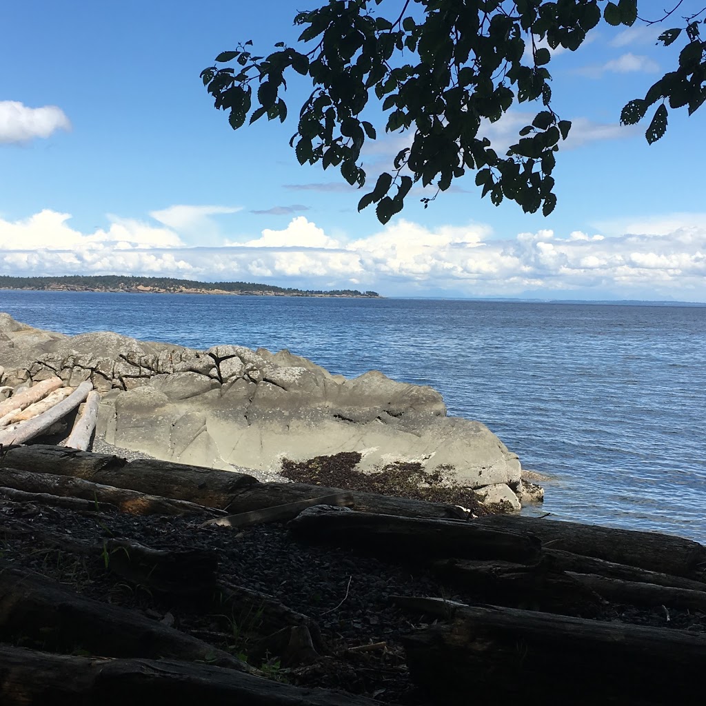 Point Thompson House | 364 Matia View Ln, Eastsound, WA 98245, USA | Phone: (360) 376-7888