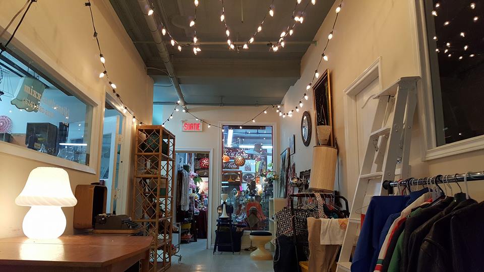 Marché Underground | 3731 Rue Notre-Dame Ouest, Montréal, QC H4C 1P8, Canada | Phone: (438) 795-3602