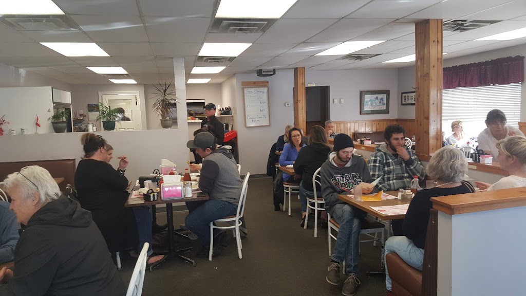 Jeans Family Restaurant | 1120 Sutton St, Kincardine, ON N2Z 2C5, Canada | Phone: (519) 396-1900