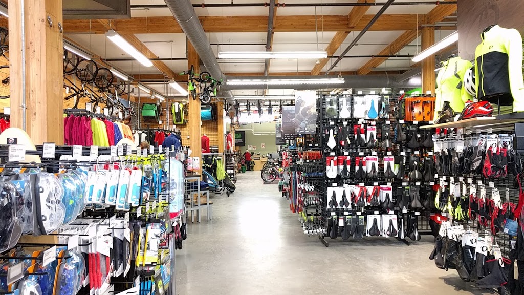 MEC Burlington | 1030 Brant St, Burlington, ON L7R 0B2, Canada | Phone: (905) 333-8559