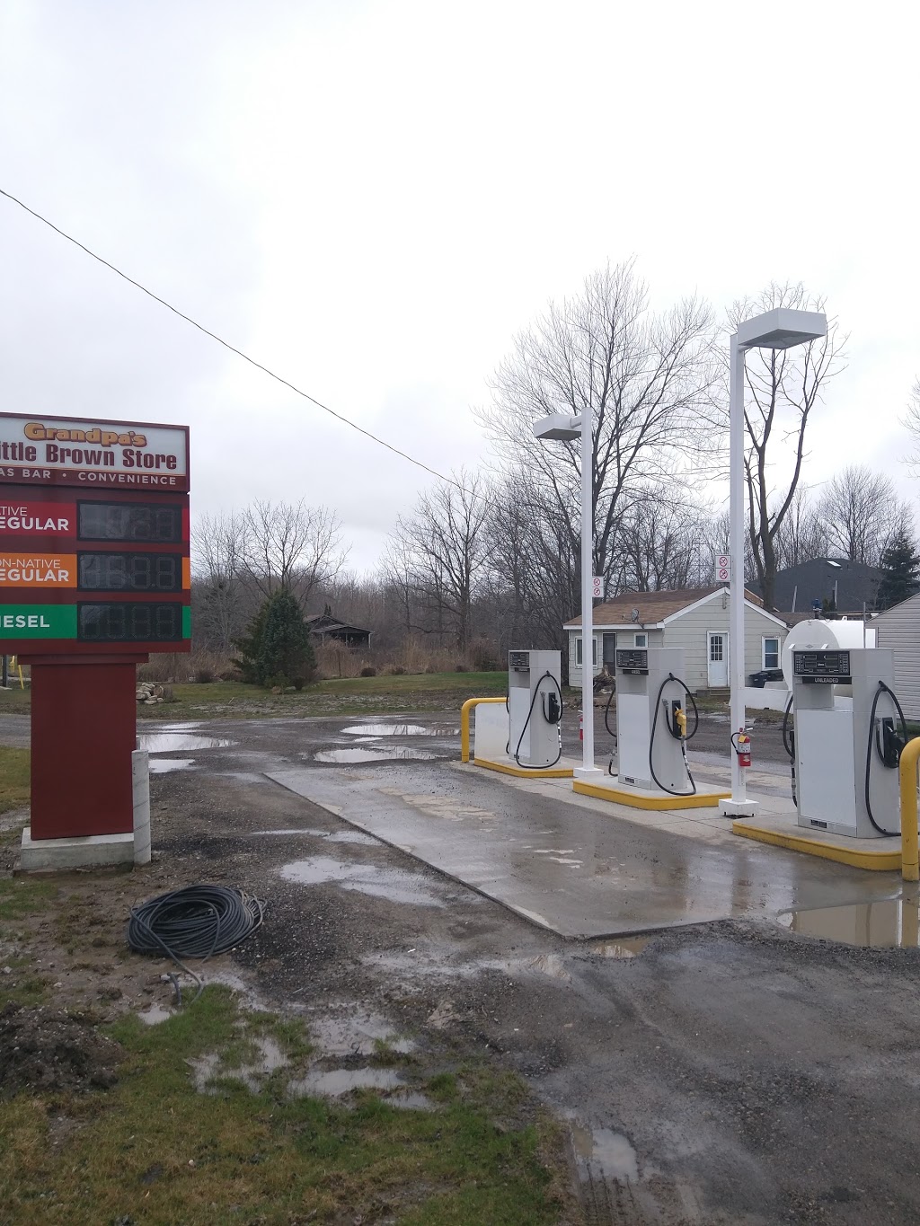 Grandpas Gas Bar | 384 Oneida Rd, Southwold, ON N0L 2G0, Canada | Phone: (519) 652-3298