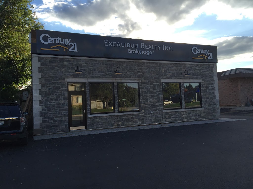 Century 21 Excalibur Realty Inc | 645 St David St N, Fergus, ON N1M 2K6, Canada | Phone: (519) 787-1780