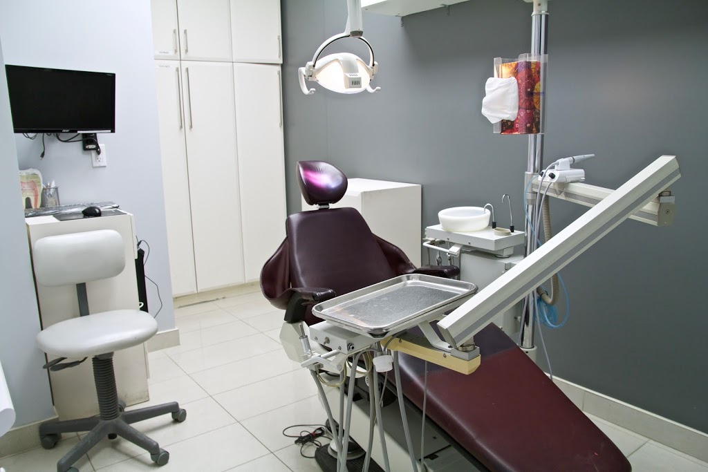 Diamond Dental Clinics - Dr. Rad | 5 Fairview Mall Dr Suite #130, North York, ON M2J 2Z1, Canada | Phone: (416) 773-1552