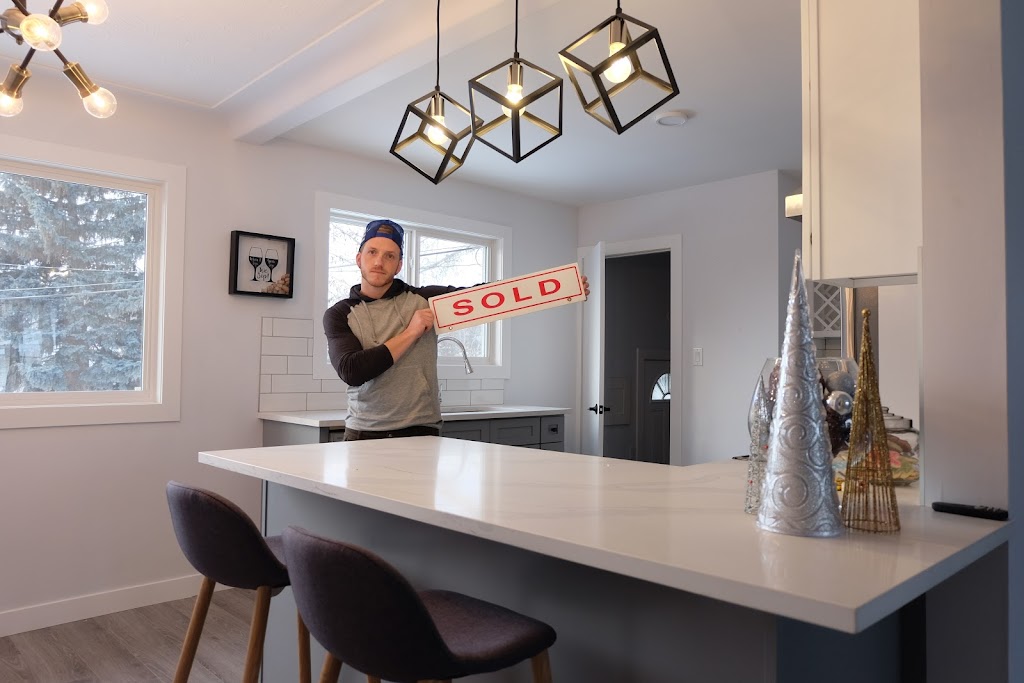 List Quick with Logan - Homes | 16104 83 Ave NW, Edmonton, AB T5R 3V5, Canada | Phone: (780) 902-1856