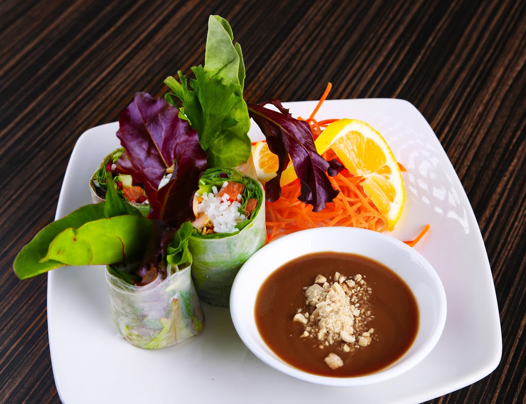 Chez Lan | 1421 Chemin Gascon, Terrebonne, QC J6X 4L9, Canada | Phone: (450) 492-1416