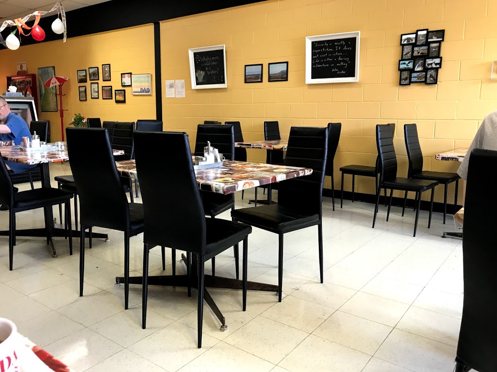 Sidekicks Cafe | 155 Toronto St N, Markdale, ON N0C 1H0, Canada | Phone: (519) 986-4643