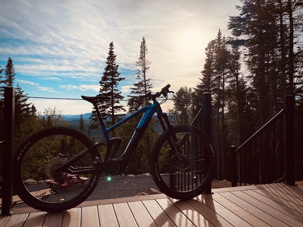 MIR - micro-chalet | 86 Chemin du Coyote, Lac-Beauport, QC G3B 1B3, Canada | Phone: (581) 308-7445