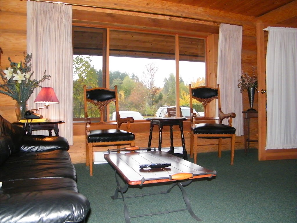 Riverside Lodge | 6150 Ferguson Rd, Port Alberni, BC V9Y 8L4, Canada | Phone: (250) 723-3474