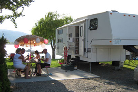 RV Days Holiday Trailer Rentals | 9995 Victoria Rd S, Summerland, BC V0H 1Z2, Canada | Phone: (250) 483-4007