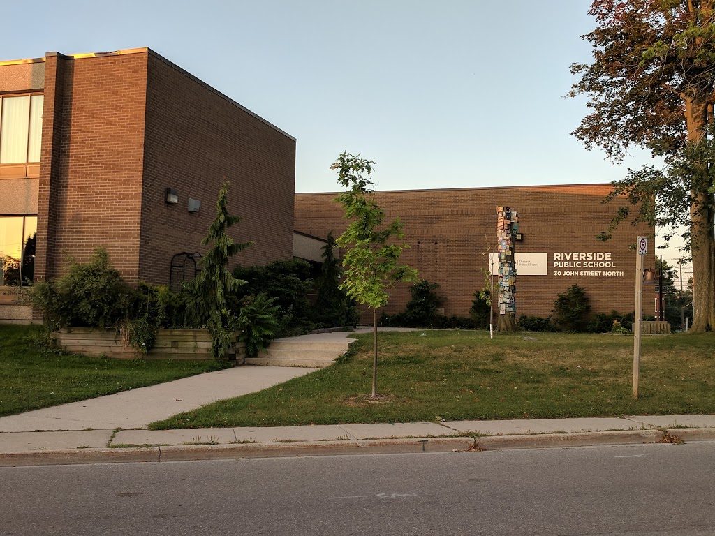 Riverside Public School | 30 John St N, Mississauga, ON L5H 2E8, Canada | Phone: (905) 274-1515