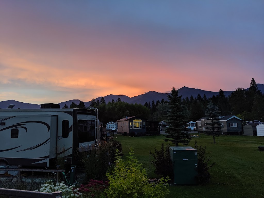 Will-O-Bend Golf & RV Park | 2370 Highway 3/93, Jaffray, BC V0B 1T0, Canada | Phone: (250) 429-3377
