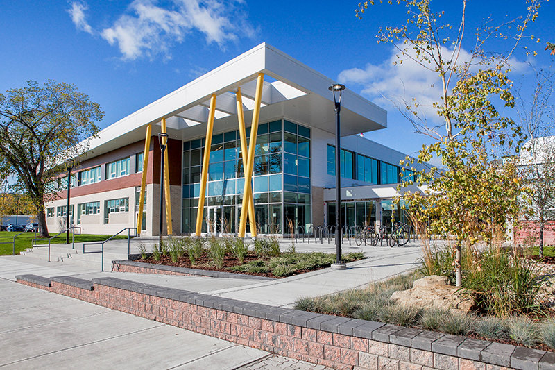 Bowness High School - 4627 77 St NW, Calgary, AB T3B 2N6, Canada