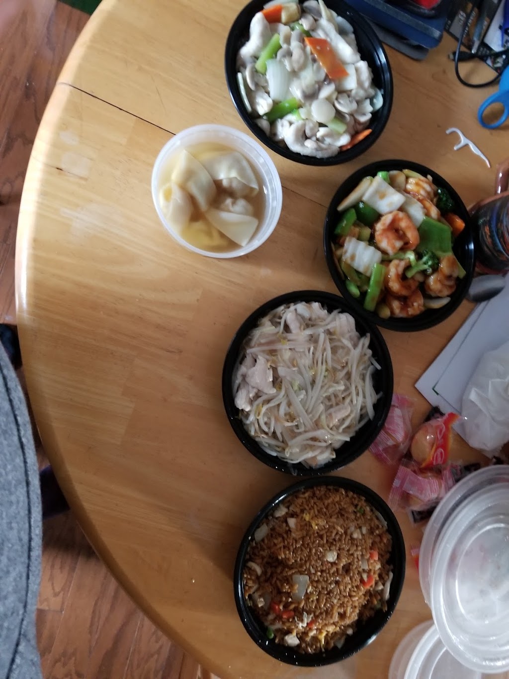 Gogo China | 3514 Petawawa Blvd, Petawawa, ON K8H 2Y1, Canada | Phone: (613) 687-6988