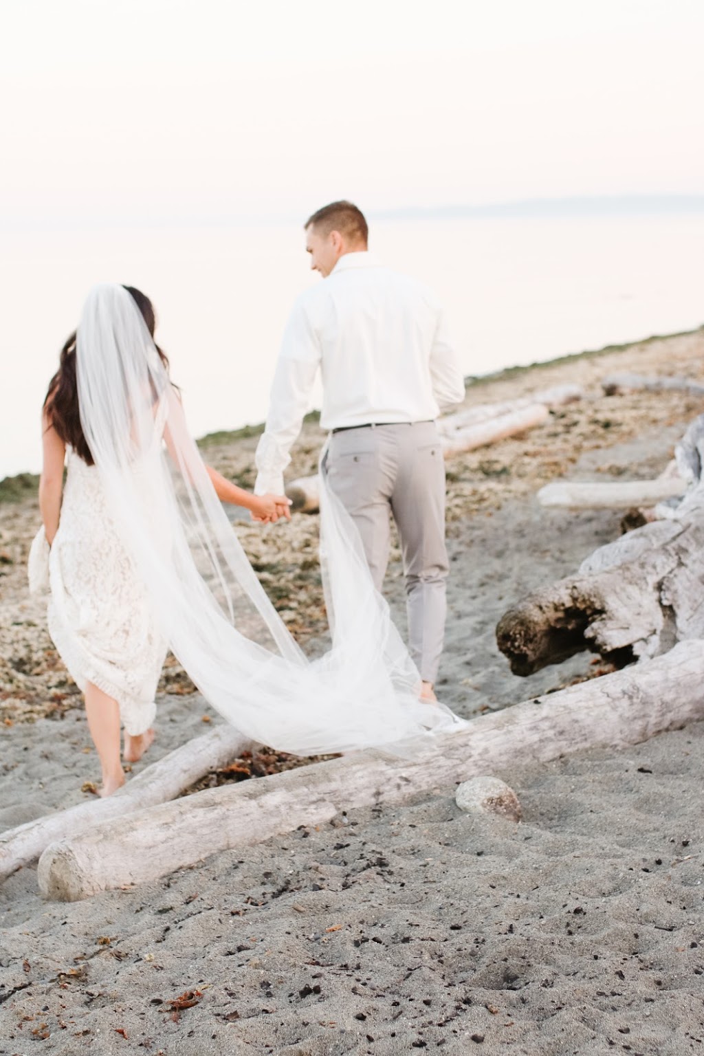 Elizabeth Moro Photography | 11 Wellington Rd, Lake Cowichan, BC V0R 2G0, Canada | Phone: (647) 527-5494