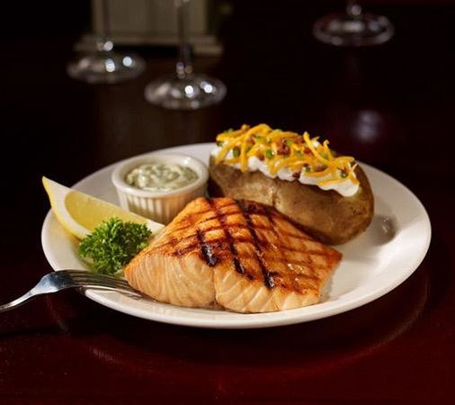 Bâton Rouge Steakhouse & Bar | 120 Rue de Strasbourg, Candiac, QC J5R 0B4, Canada | Phone: (450) 444-1500