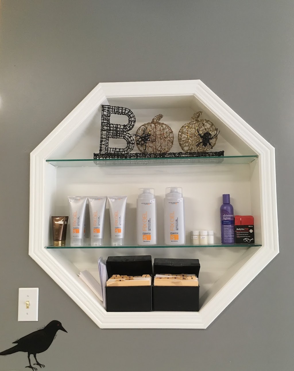Hair Tracks Salon | 1198 Wecker Dr, Oshawa, ON L1J 3P1, Canada | Phone: (905) 571-0086
