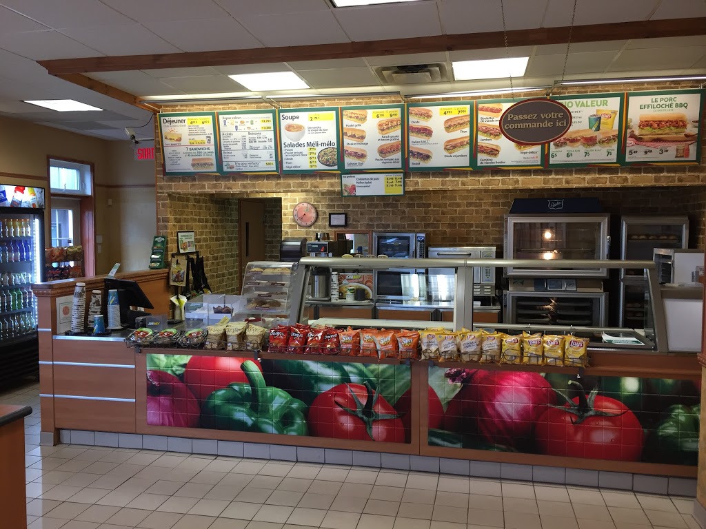Subway | 690 Rue de Roxton, Acton Vale, QC J0H 1A0, Canada | Phone: (450) 546-5757