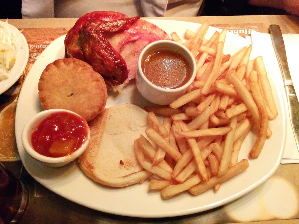 Rôtisserie St-Hubert | 381 Boulevard Fiset, Sorel-Tracy, QC J3P 3R4, Canada | Phone: (450) 742-4574