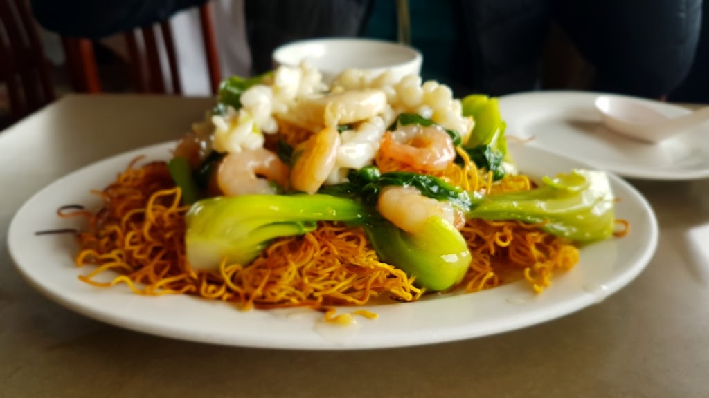 Shanghai Classic Restaurant | 8282 Centre St N, Calgary, AB T3K 2X4, Canada | Phone: (403) 295-1323