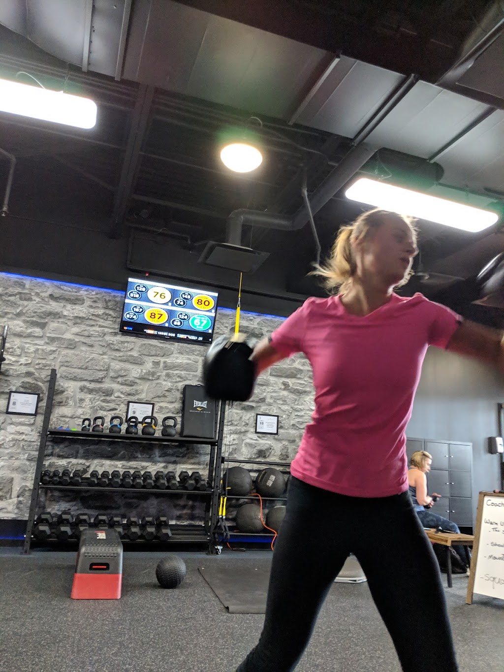 10Count Fitness DDO West Island 45 min Kickboxing | 3639 Bd des Sources, Dollard-des-Ormeaux, QC H9B 2K4, Canada | Phone: (514) 676-0889