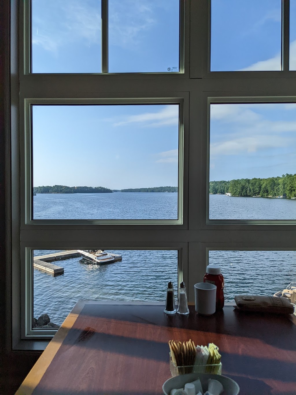 Windows Restaurant at Rocky Crest | 20 Barnwood Dr, MacTier, ON P0C 1H0, Canada | Phone: (800) 263-5763