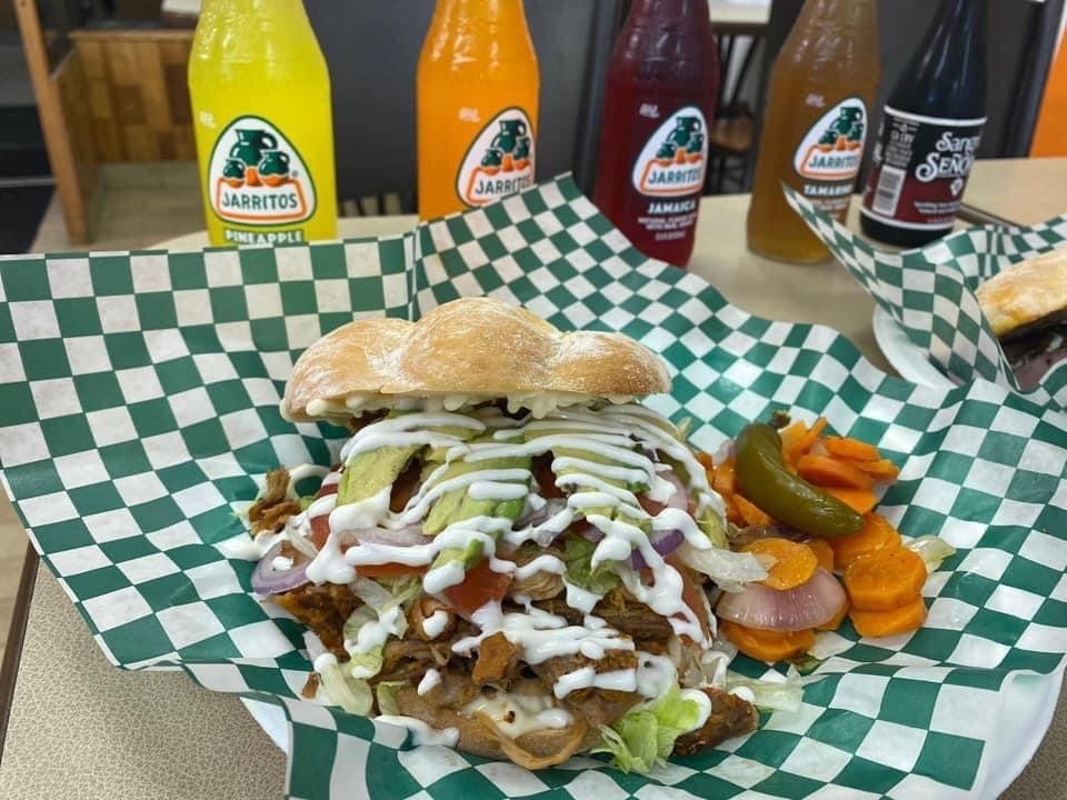 La Torteria | 75 Bd de la Concorde E, Laval, QC H7G 2B8, Canada | Phone: (514) 951-0797
