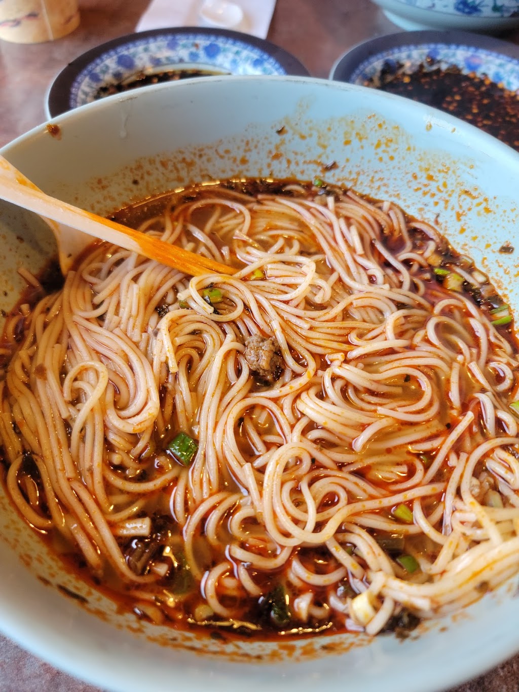 Wei Xiang Yuan Restaurant | 1088 Main St W, Hamilton, ON L8S 1B3, Canada | Phone: (905) 297-4702