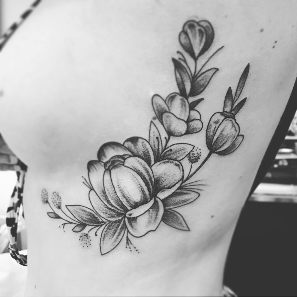 Jays and Arrows Tattoo inc. | 2936 Pandosy St #2, Kelowna, BC V1Y 1V9, Canada | Phone: (236) 420-4457