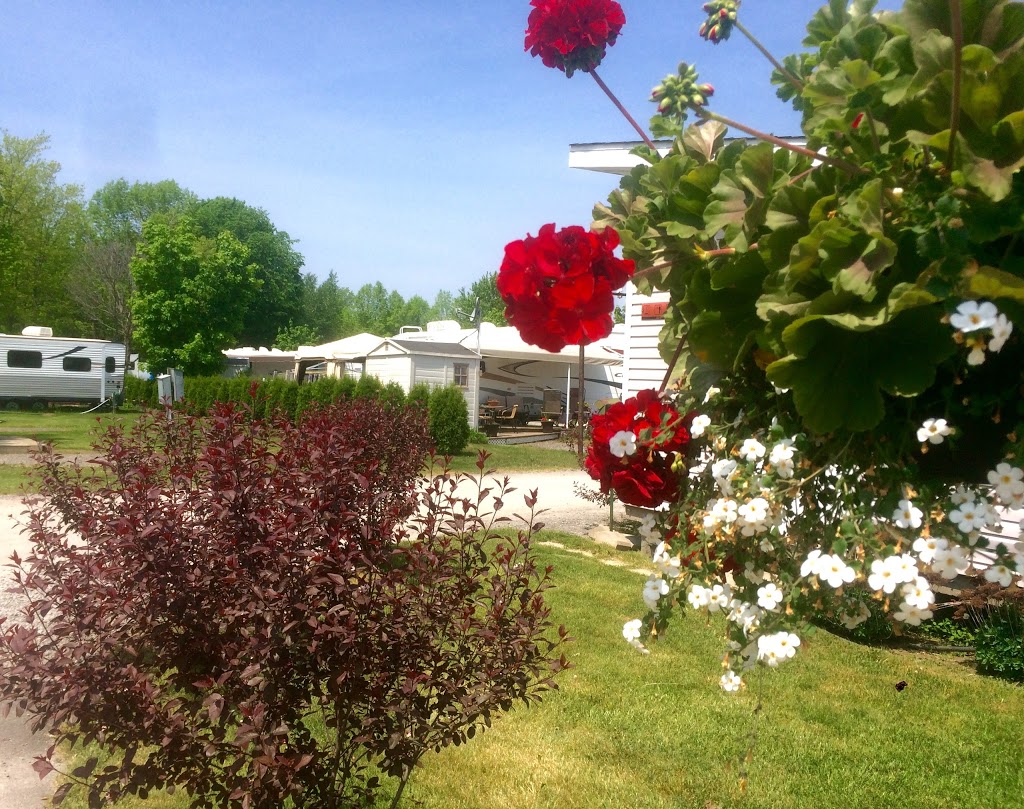 Camping Le Domaine Du bel âge | 475 Boulevard Saint-Jean-Baptiste, Mercier, QC J6R 2A9, Canada | Phone: (450) 691-0306
