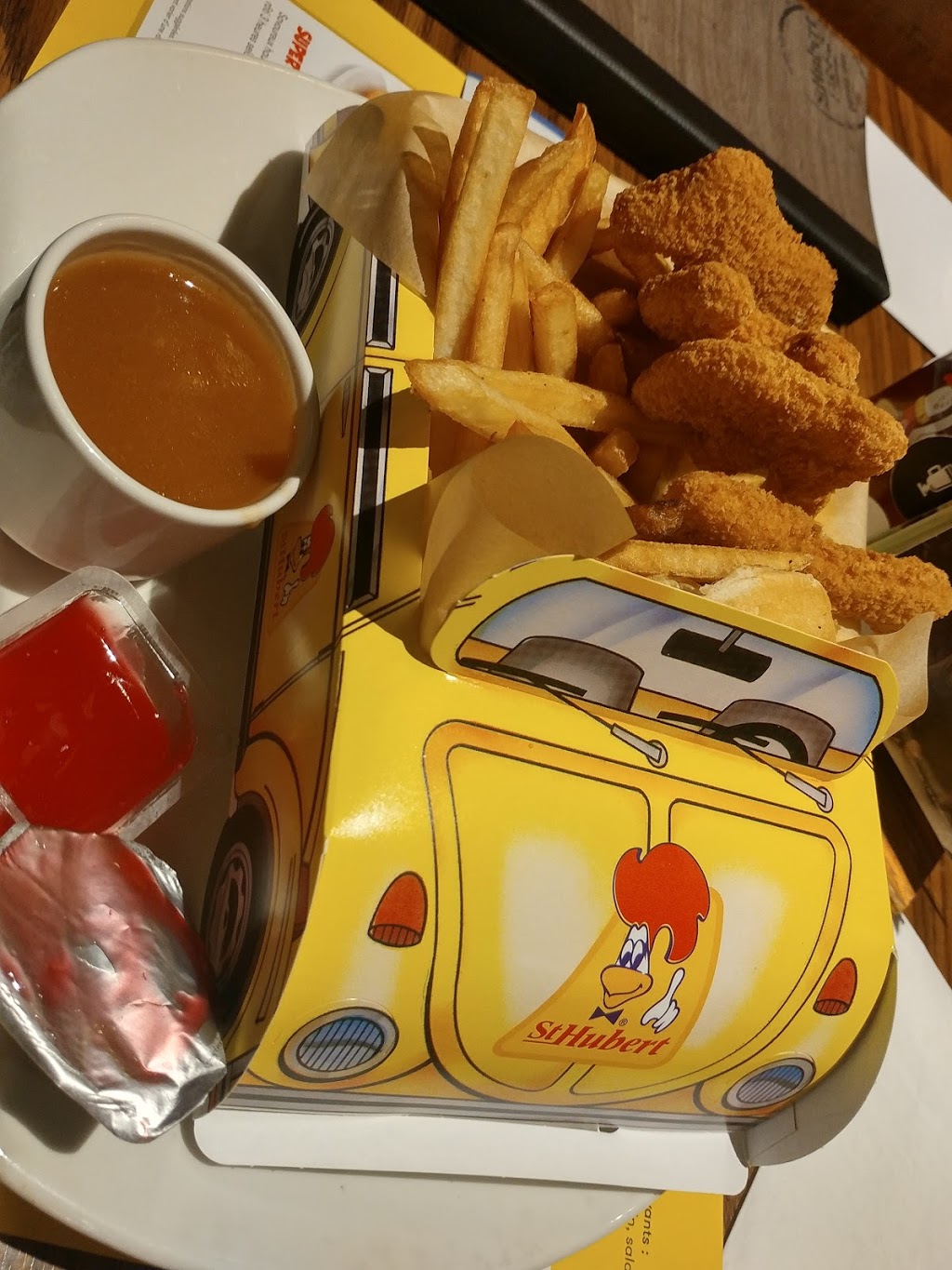 Rôtisserie St-Hubert | 435 Boulevard Harwood, Vaudreuil-Dorion, QC J7V 7W1, Canada | Phone: (514) 385-5555