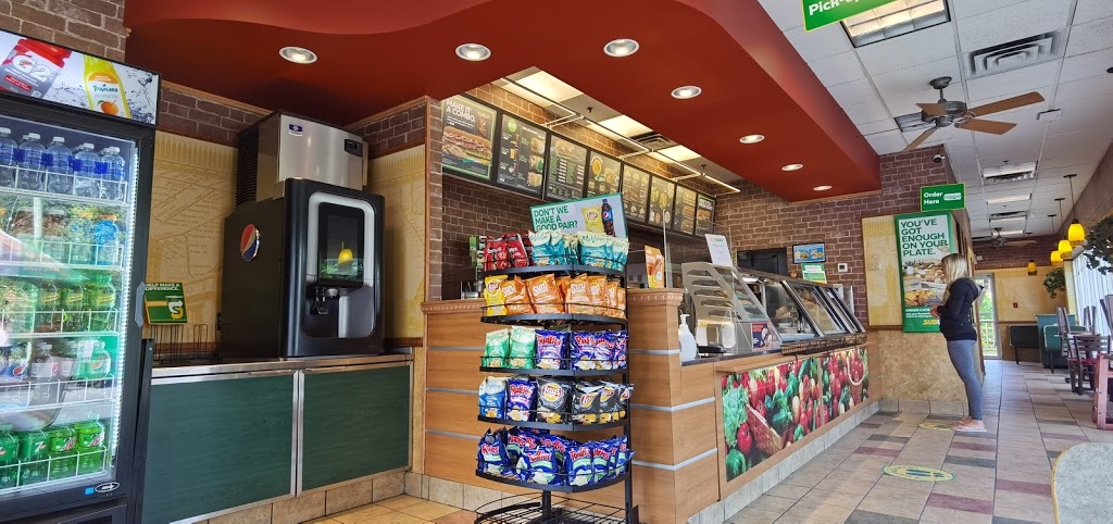 Subway | 3278 King George Blvd Unit #3, Surrey, BC V4P 1A5, Canada | Phone: (604) 541-2449