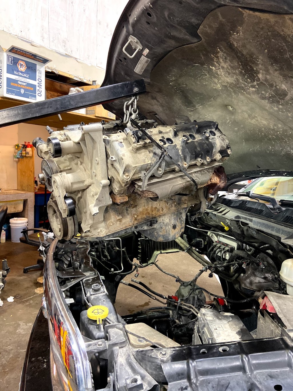 White Rock Automotive Services | 15515 24 Ave #72, Surrey, BC V4A 2J4, Canada | Phone: (604) 535-6600