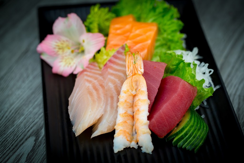 Axia Restaurant | 5045a Plantation Pl, Mississauga, ON L5M 6J3, Canada | Phone: (905) 608-2942