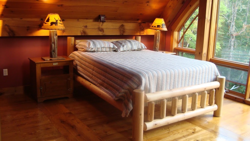 Sheffield Rock lodge | 2458 County Rd 15, Stone Mills, ON K0K, Canada | Phone: (647) 988-6901