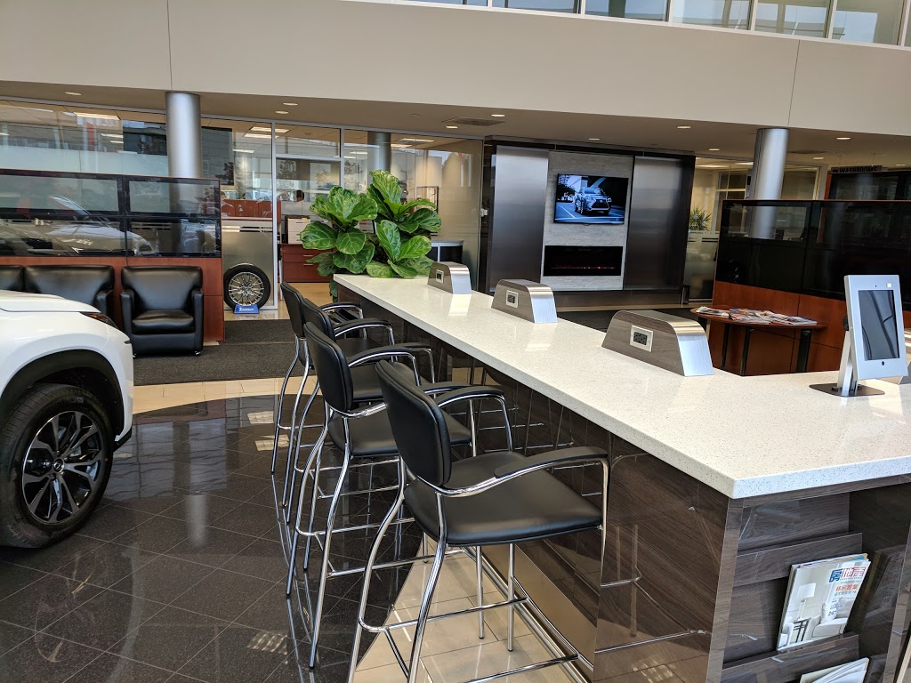 Lexus On The Park | 1075 Leslie St, North York, ON M3C 2J7, Canada | Phone: (416) 391-1600