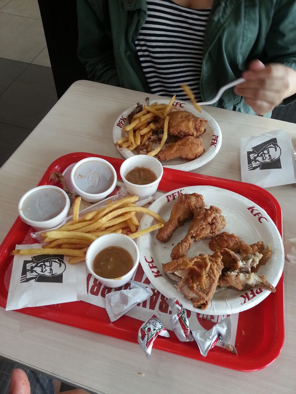 KFC | 6655 178 St NW, Edmonton, AB T5T 4J5, Canada | Phone: (780) 448-3722