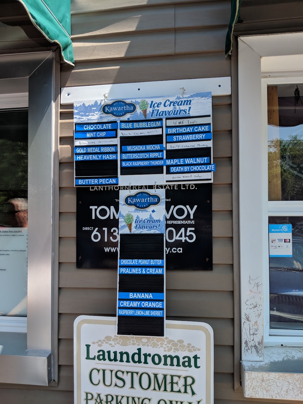 Cones & Shakes Ice Cream | 19 Elks St, Picton, ON K0K 2T0, Canada | Phone: (613) 921-2326