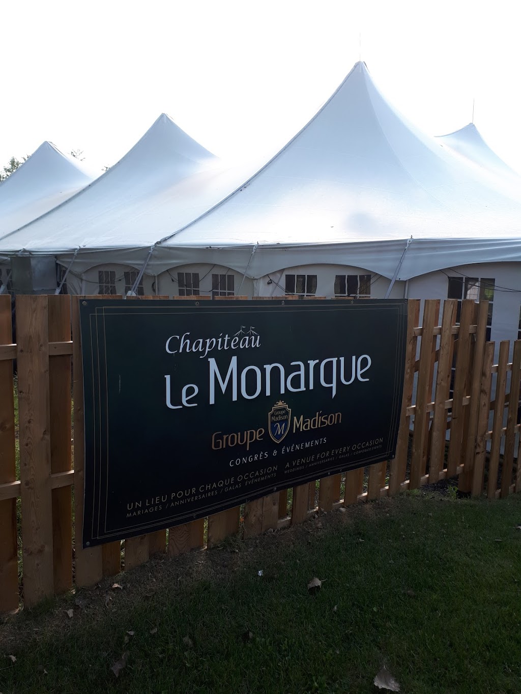 Club de Golf Saint-François | 3000 Boulevard des Mille-Îles, Laval, QC H7J 1G1, Canada | Phone: (450) 666-1062