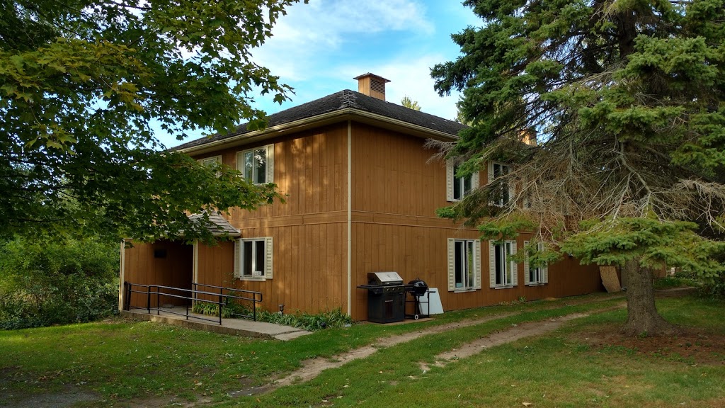 The Backcountry Inn & Hostel | 3413 Prince Edward County Rd 8, Picton, ON K0K 2T0, Canada