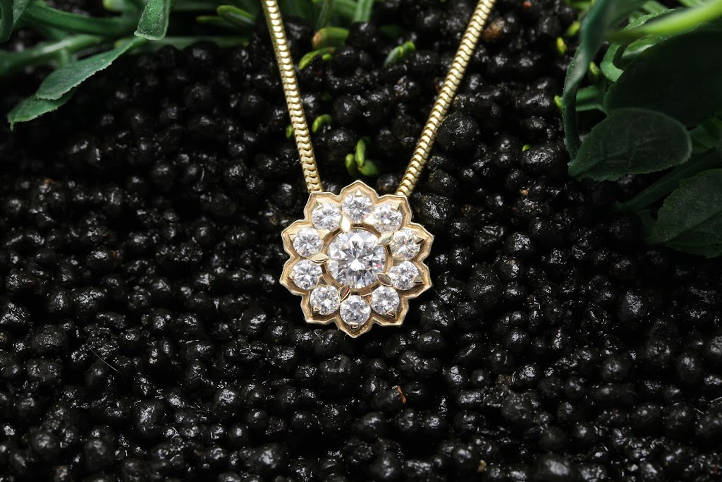 Gem Jewellers Custom Designs | 40750 Tantalus Rd, Squamish, BC V8B 0L4, Canada | Phone: (604) 892-3002