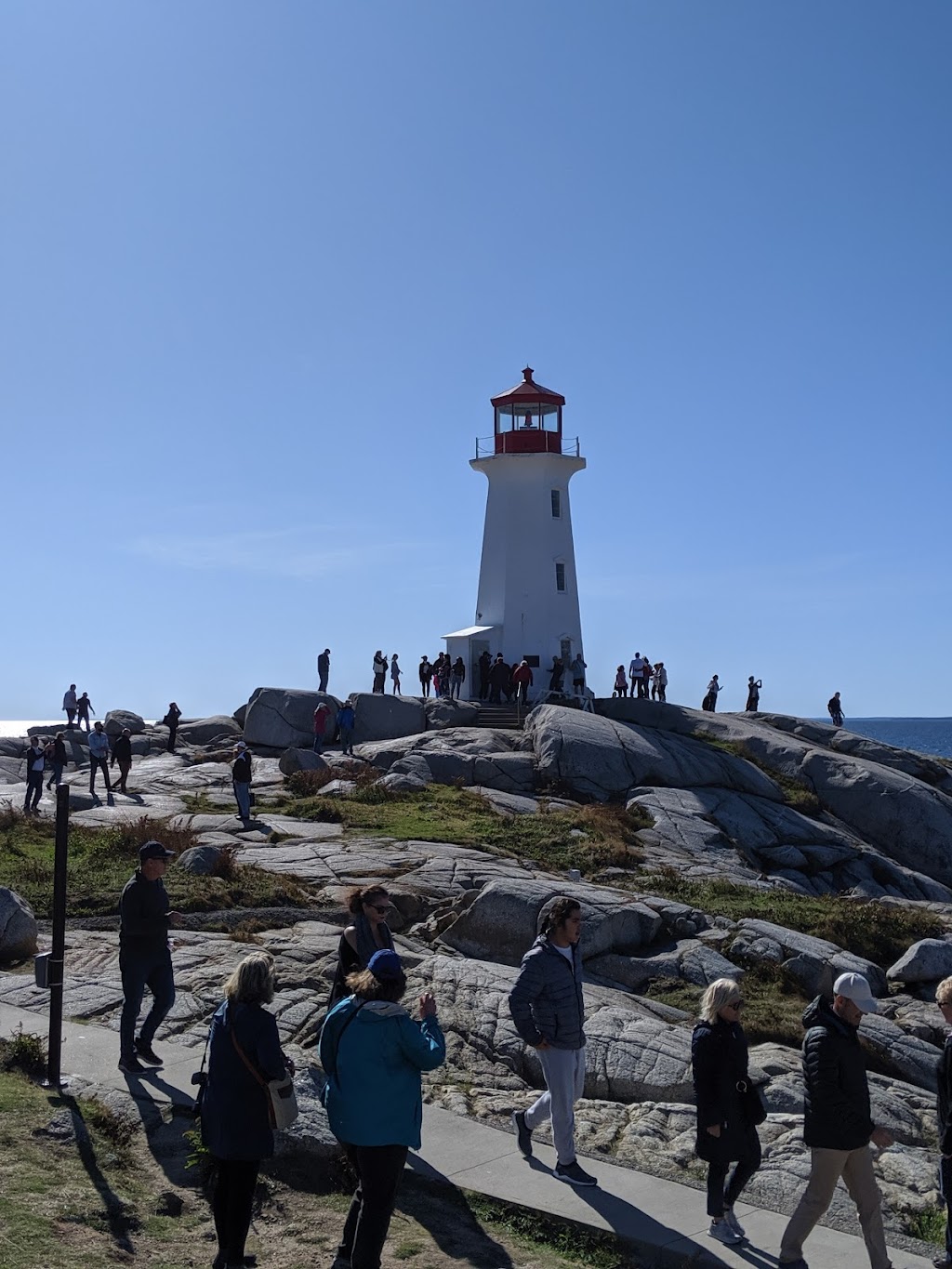 Go North Tours | 563 Clifton Ave, Windsor, NS B0N 2T0, Canada | Phone: (902) 472-2668