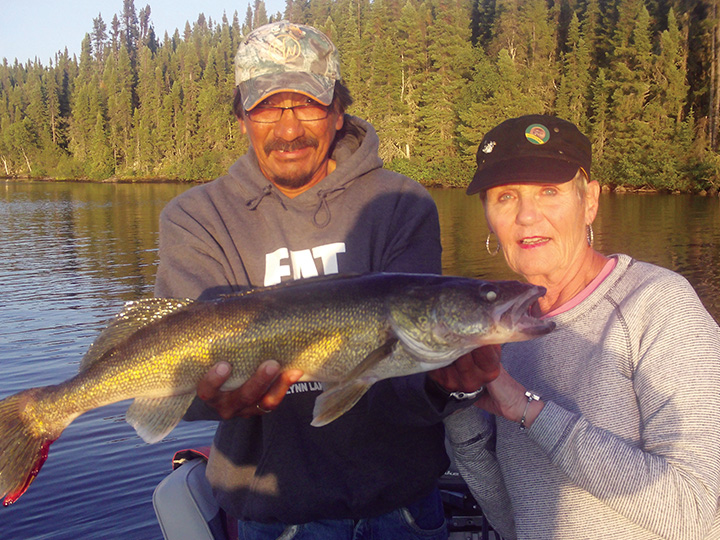 Laurie River Lodge Ltd | RR 2 Stn Main, Ponoka, AB T4J 1R2, Canada | Phone: (800) 426-2533