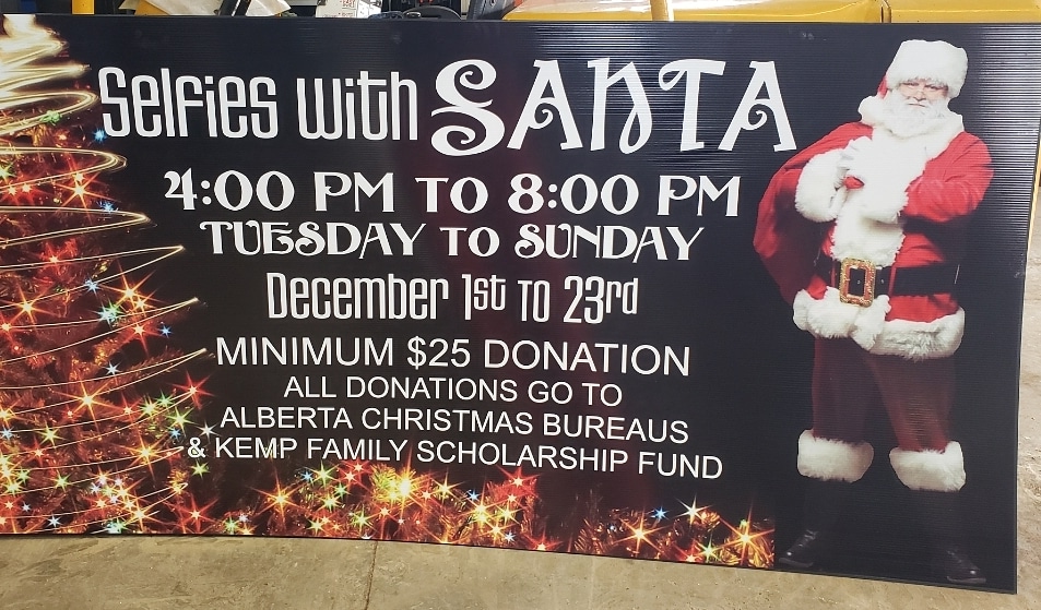 Selfies with Santa | Red Deer County, AB T0M 0K0, Canada | Phone: (403) 304-2601