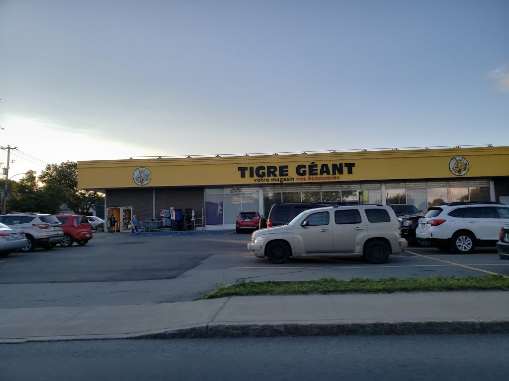 Tigre Géant | 2290 Boulevard Bastien, Québec, QC G2B 1B6, Canada | Phone: (418) 843-8932