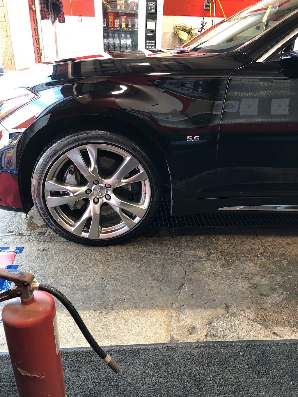 Lave Auto Aqua | 355 Bd du Curé-Labelle, Sainte-Rose, QC H7L 3A3, Canada | Phone: (450) 628-9444