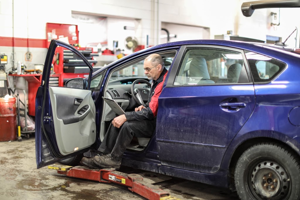 Forbes Waterloo Toyota Parts & Service | 300 Weber St N, Waterloo, ON N2J 3H8, Canada | Phone: (519) 885-2000