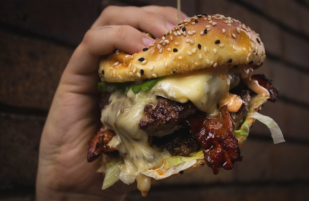 HAMBRGR Crown Point | 207 Ottawa St N, Hamilton, ON L8H 3Z4, Canada | Phone: (905) 312-1313