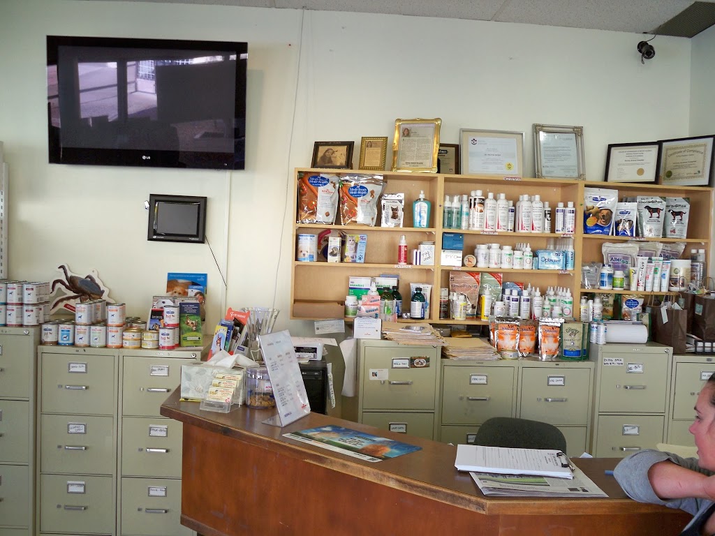 Surrey Animal Hospital | 7135 138 St, Surrey, BC V3W 7T9, Canada | Phone: (604) 592-2181