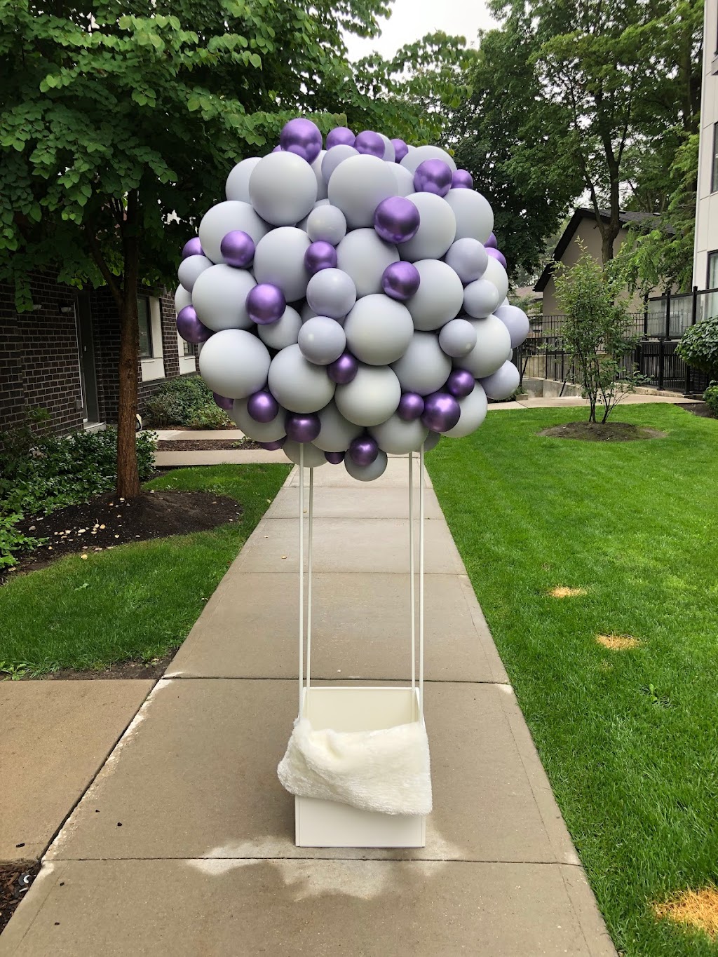 Balloons by Mina | Gord Vinson Ave, Courtice, ON L1E 2N7, Canada | Phone: (647) 927-8108